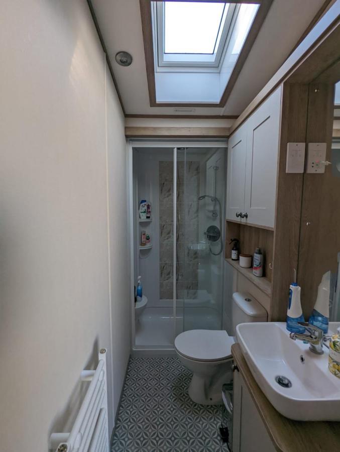 Stunning Luxury Caravan On Edge Of New Forest On Shorefield Country Park Entertainment And Leisure Passes Included Milford on Sea Eksteriør bilde
